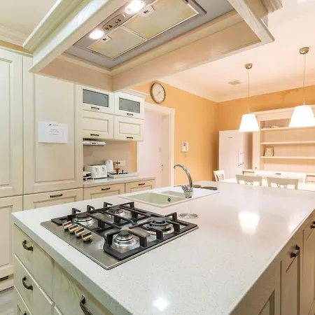 Apartmán Spacious Num1 House In Swieqi - Sleeps 18 W/wifi By 360 Estates