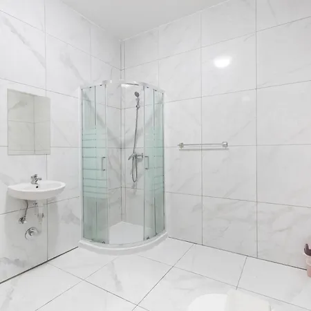 Appartement Spacious Num1 House In Swieqi - Sleeps 18 W/wifi By 360 Estates