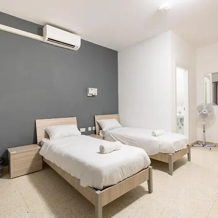Spacious Num1 House In Swieqi - Sleeps 18 W/wifi By 360 Estates * Is-Swieqi