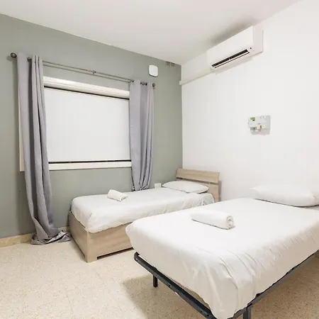 Spacious Num1 House In Swieqi - Sleeps 18 W/wifi By 360 Estates Is-Swieqi