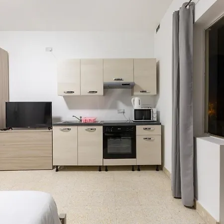 Apartmán Spacious Num1 House In Swieqi - Sleeps 18 W/wifi By 360 Estates