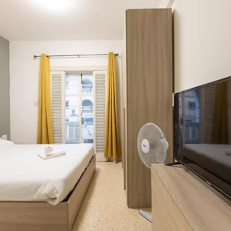 Spacious Num1 House In Swieqi - Sleeps 18 W/wifi By 360 Estates Appartement *