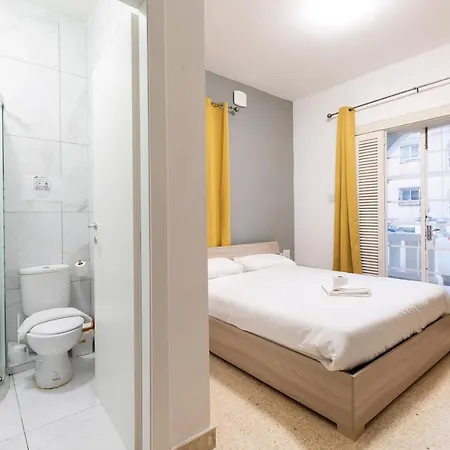 Διαμέρισμα Spacious Num1 House In Swieqi - Sleeps 18 W/wifi By 360 Estates