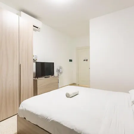 Spacious Num1 House In Swieqi - Sleeps 18 W/wifi By 360 Estates Is-Swieqi