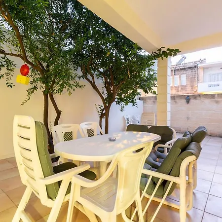 Spacious Num1 House In Swieqi - Sleeps 18 W/wifi By 360 Estates Is-Swieqi
